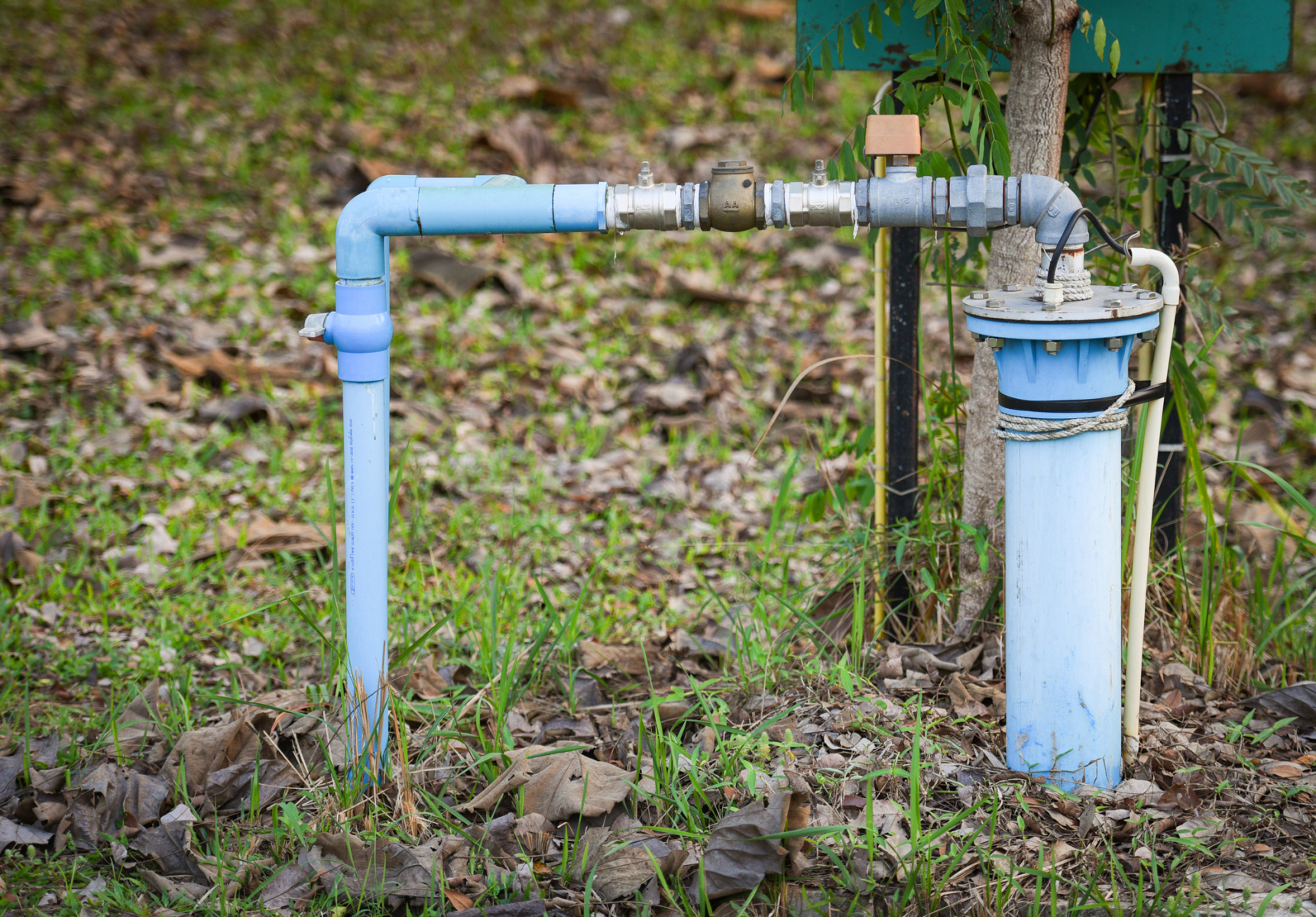 Провести воду в дом из скважины цена и особенности